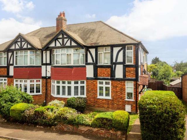 Property for sale in Worcester Park, Greater London