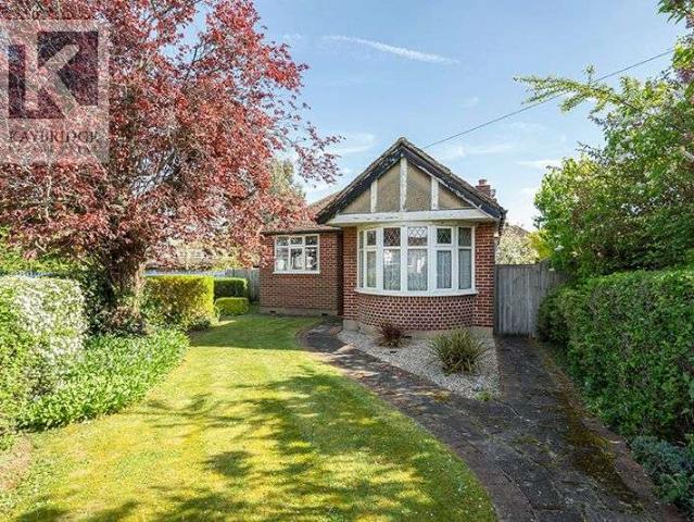 Property for sale in Stoneleigh, Ewell