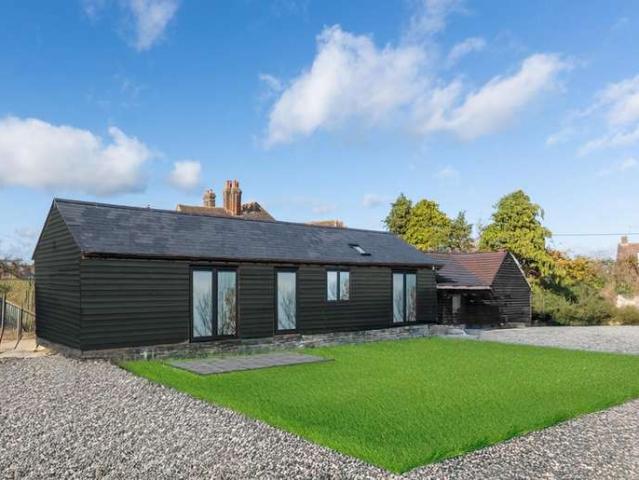 Property for sale in Eaton Bray, Bedfordshire