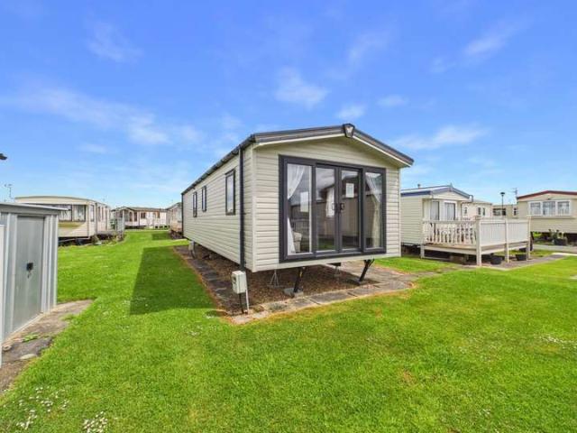 Property for sale in Anderby, Belleau