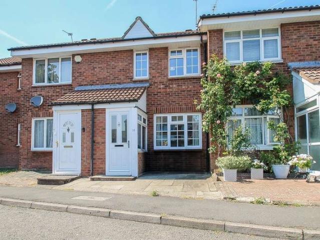 Property for sale in Kenton, Greater London