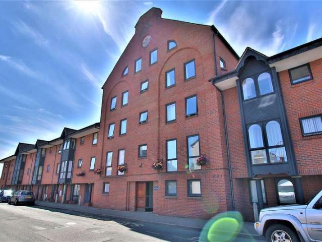 Property for sale in Tewkesbury, Pamington