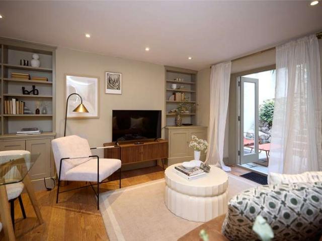 Property for sale in Kensal Town, Bayswater