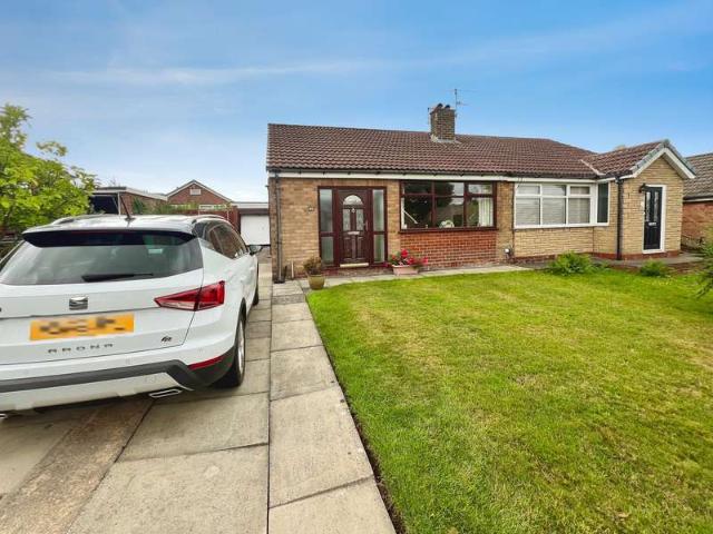 Property for sale in Bradshaw, Lee Bank