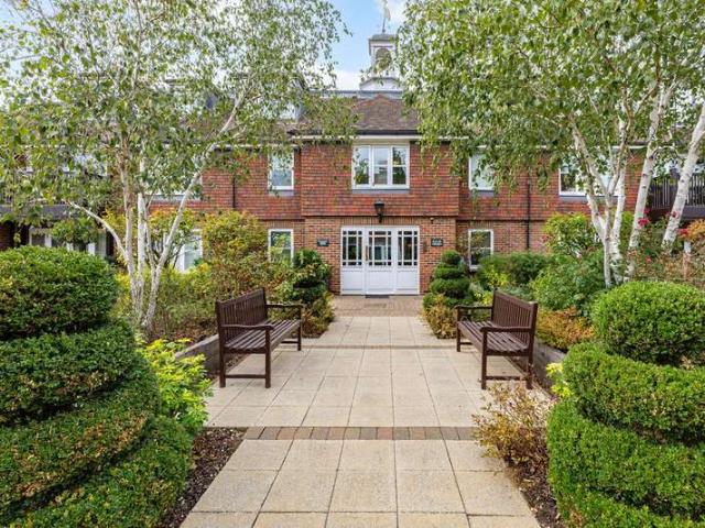 Property for sale in Beaconsfield, Penn Bottom