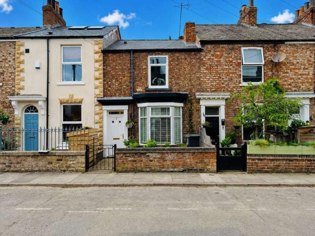 Property for sale in The Groves, High Field
