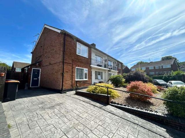 Property for sale in California, Dunstable
