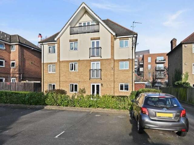Property for sale in Harrow Weald, Greater London