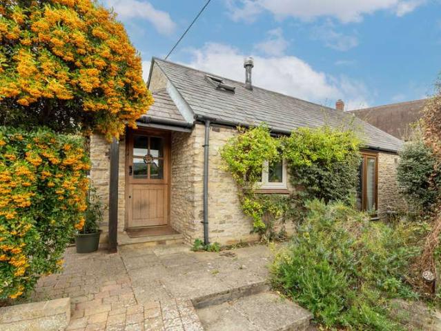 Property for sale in Charlton-on-Otmoor, Evershot
