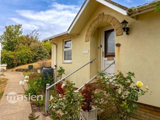 Park Home for sale in Peacehaven, Iford