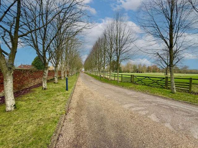 Property for sale in Cublington, Buckinghamshire