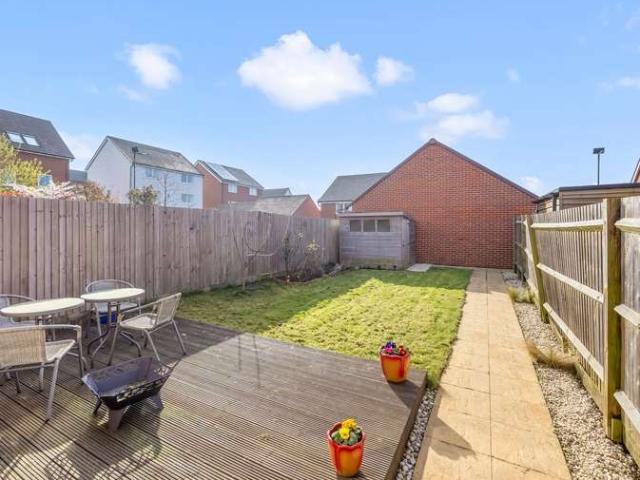 Property for sale in Ansty and Staplefield, Perryfields