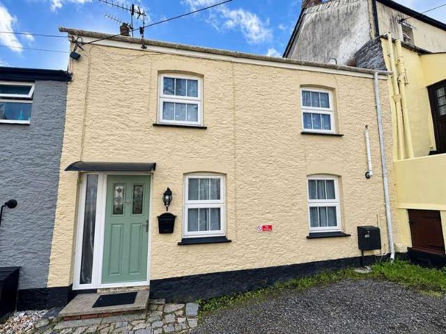 Property for sale in Lostwithiel, Cornwall