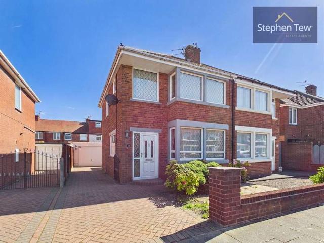 Property for sale in Common Edge, Blackpool