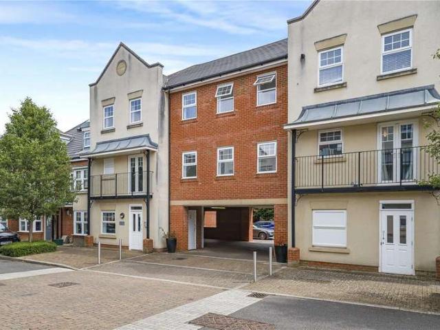 Property for sale in Bromley Common, Greater London