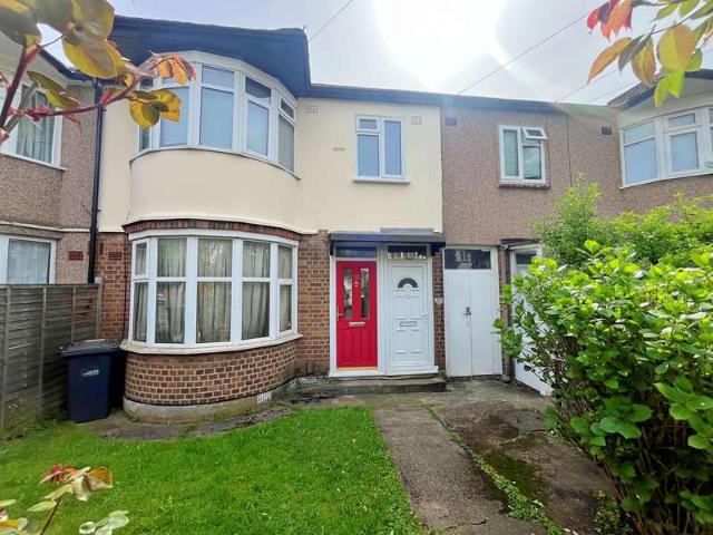 Property for sale in London Borough of Ealing, Greenford