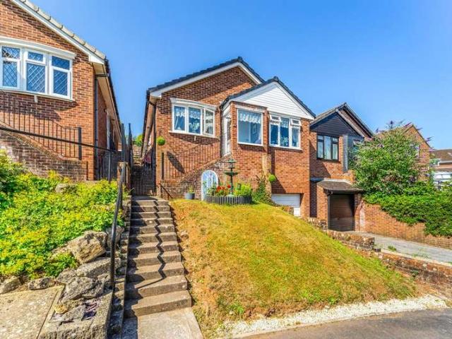 Property for sale in Worle, Weston-super-mare