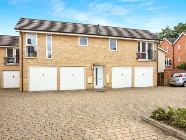 Property for sale in Easthampstead, Bracknell