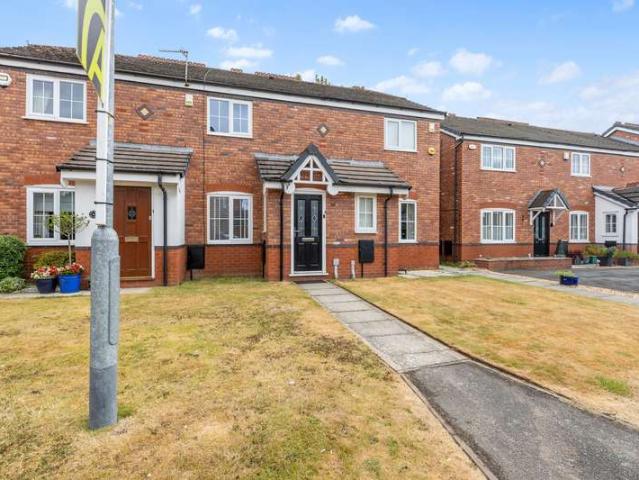 Property for sale in Twiss Green, Warrington
