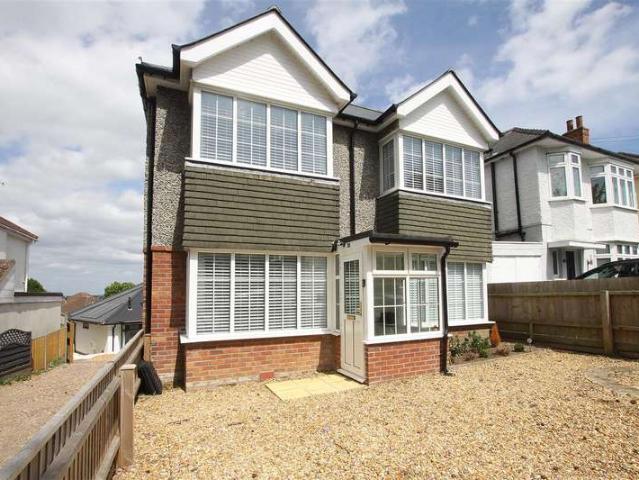 Property for rent in Queens Park, Bournemouth