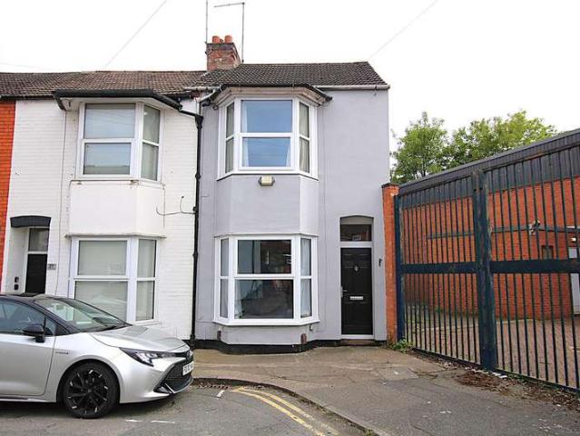 Property for sale in Northampton, Northamptonshire