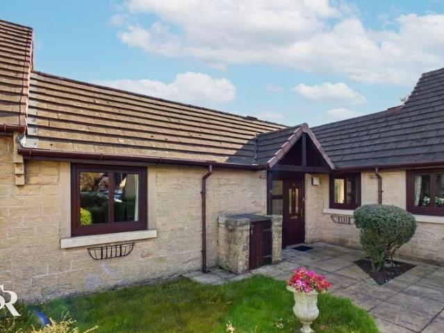Property for sale in Chapel-en-le-Frith, High Peak