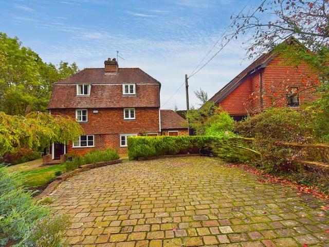 Property for sale in Sevenoaks Weald, Sevenoaks