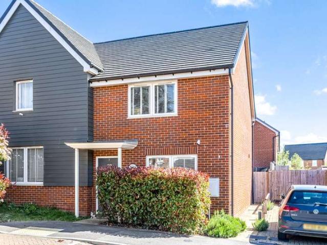 Property for sale in Ansty and Staplefield, Perryfields
