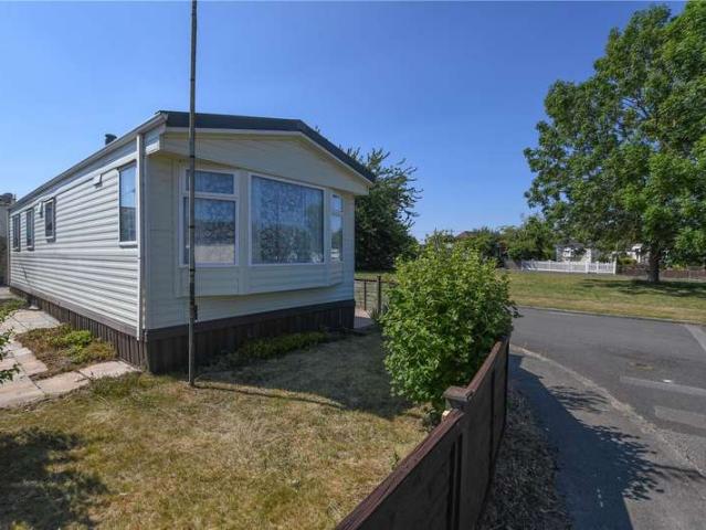 Property for sale in Winnersh