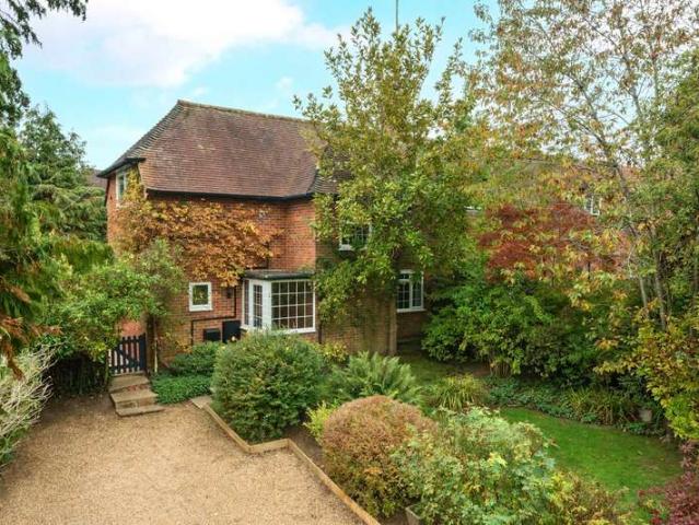 Property for sale in Hurtmore, Westborough