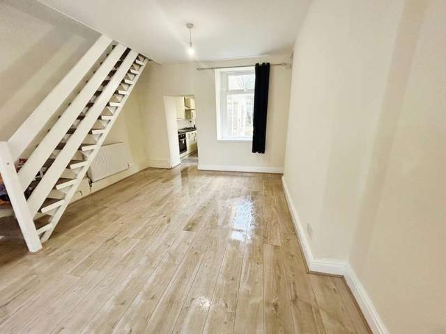 Property for rent in Aberavon