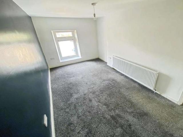 Property for rent in Pentre, Ton Pentre