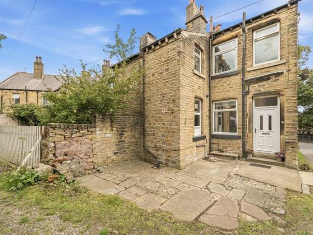 Property for sale in Lindley, West Yorkshire