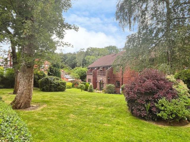 Property for sale in Heaton, Lee Bank