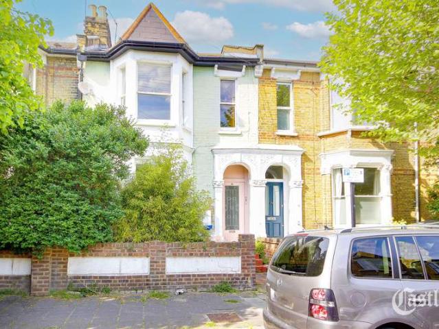 Property for sale in Clapton, Upper Clapton