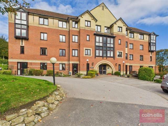 Property for sale in South Cliff, Kepwick