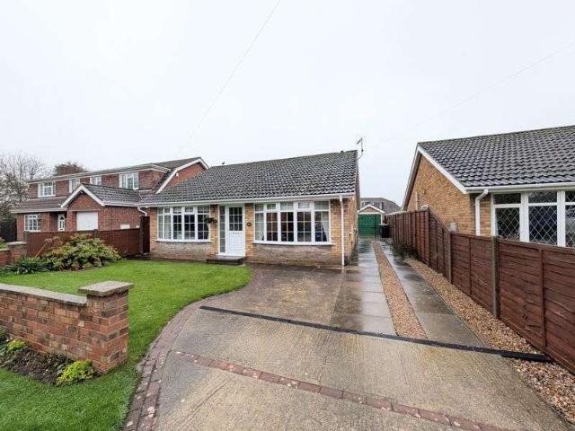 Property for sale in Holton le Clay, Belleau