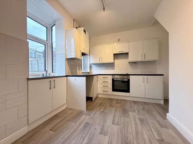 Property for rent in Lee Bank, Greater Manchester