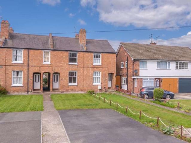 Property for sale in Cliff Hill, Warwick