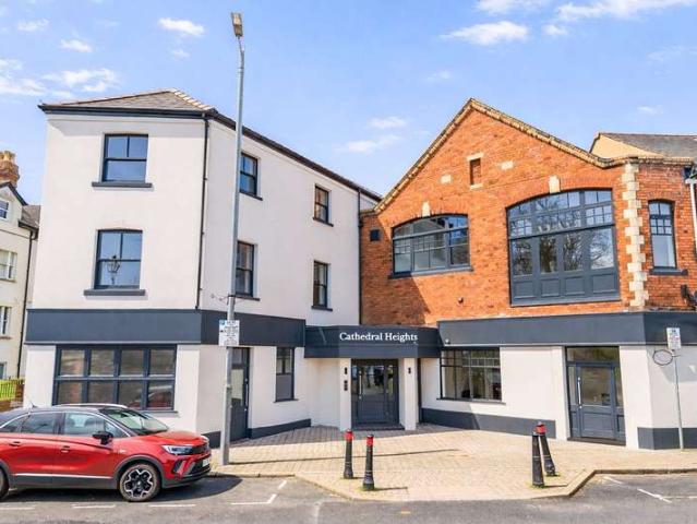 Apartment for sale in Stow Hill, Wales