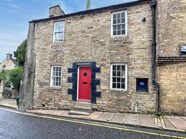 Property for sale in Alston