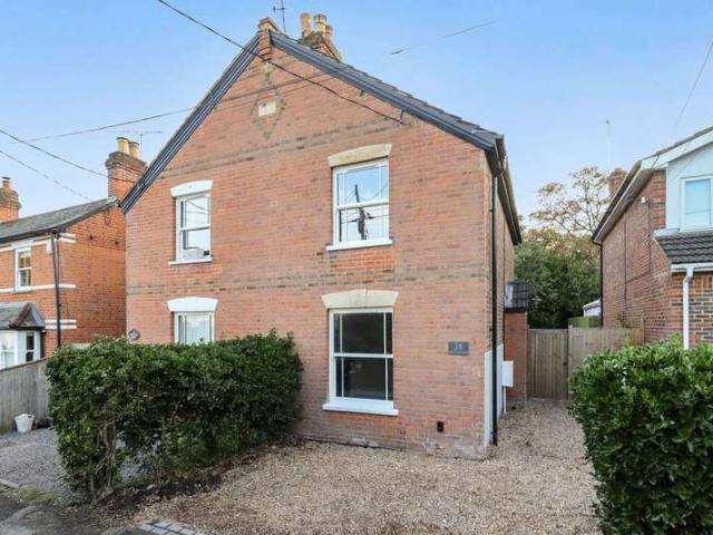 Property for sale in Sunningdale, Windsor and Maidenhead