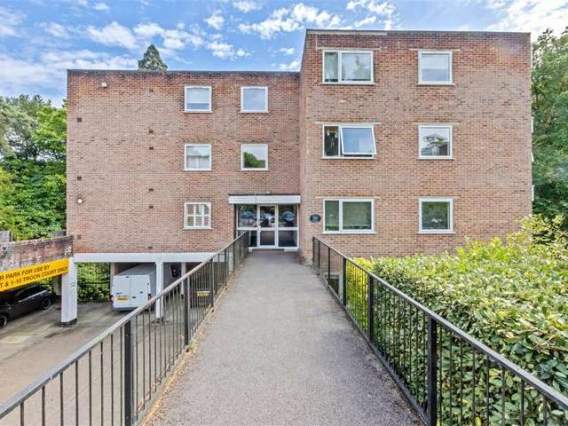 Property for sale in Sunninghill and Ascot, Ascot