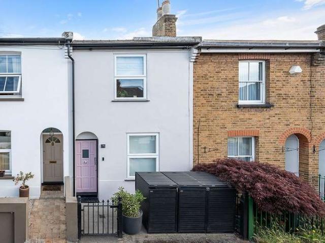 Property for sale in Royal Borough of Kingston upon Thames, Greater London