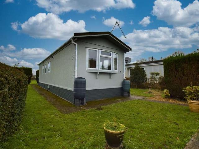 Property for sale in Thatcham, West Berkshire