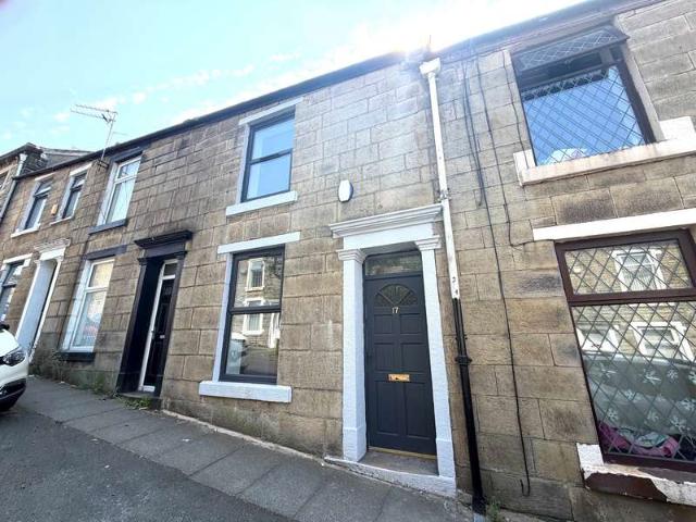 Property for rent in Knowle Fold, Darwen