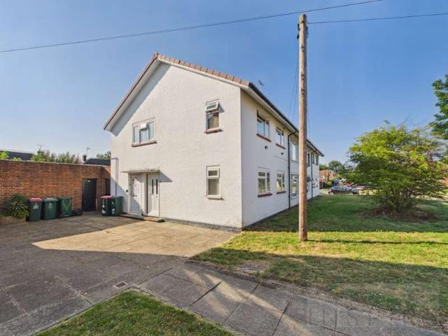 Property for sale in Ifield, Crawley