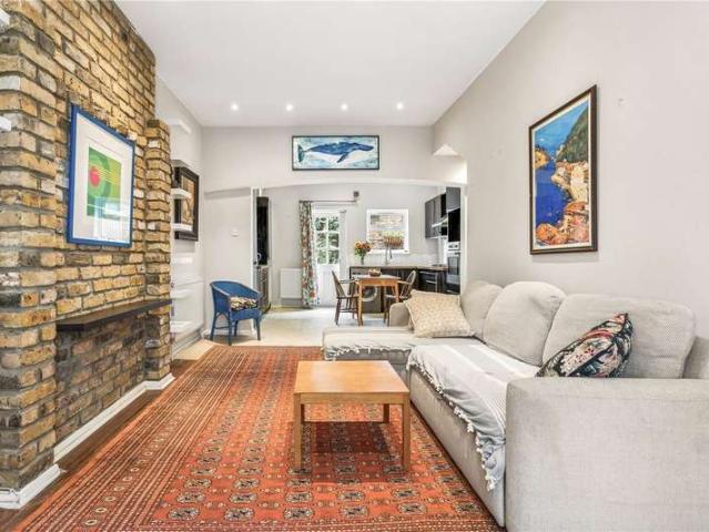 Property for sale in Shacklewell, Greater London