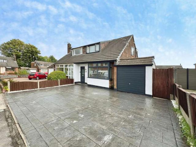 Property for sale in Breightmet, Bolton