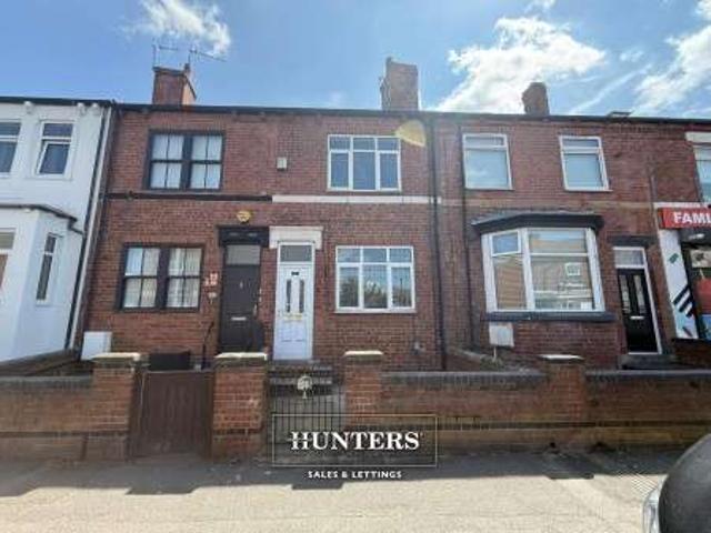 Property for rent in Round Hill, Wakefield